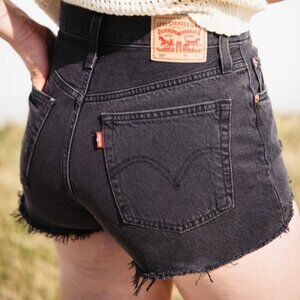 Levi's 501 Original Denim 100% Distressed Cutoff Short Black 27